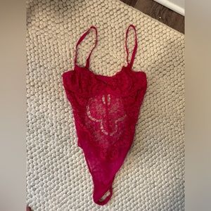 Aritzia Ten by Babaton Pink Encore Bodysuit